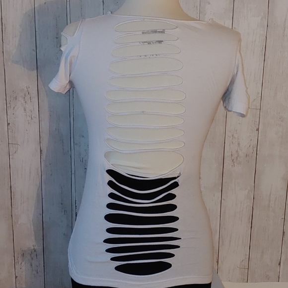 Vintage Cardboard Robot Tee - Picture 6 of 7